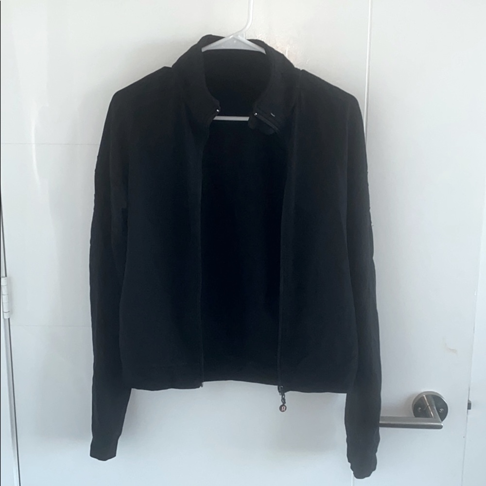 Lululemon black performance jacket